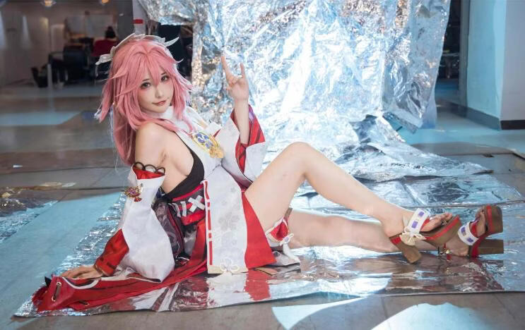 糖果果candy三部曲和金广发什么关系-优图领域